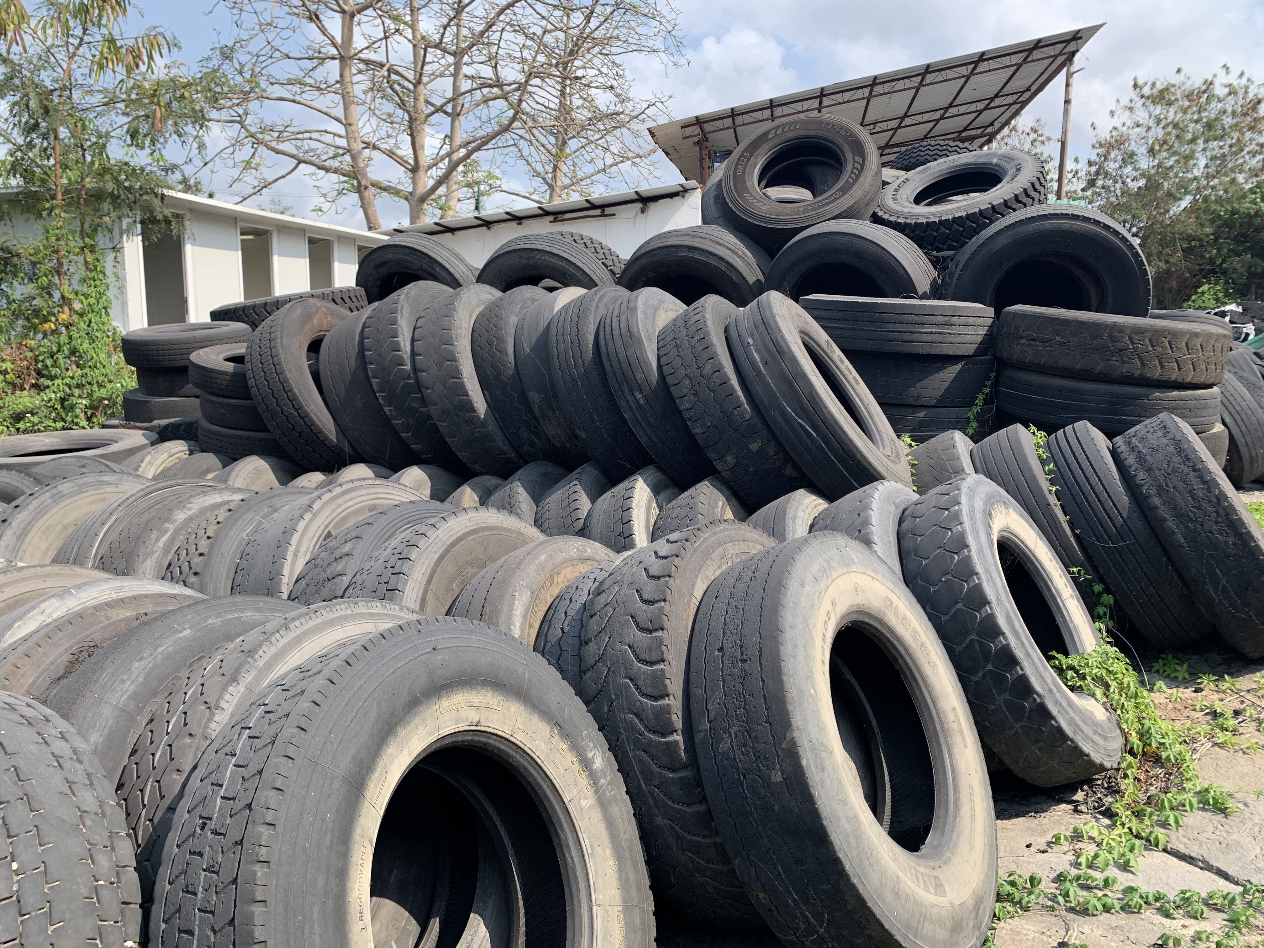 Image 1: Waste tyres in Hong Kong