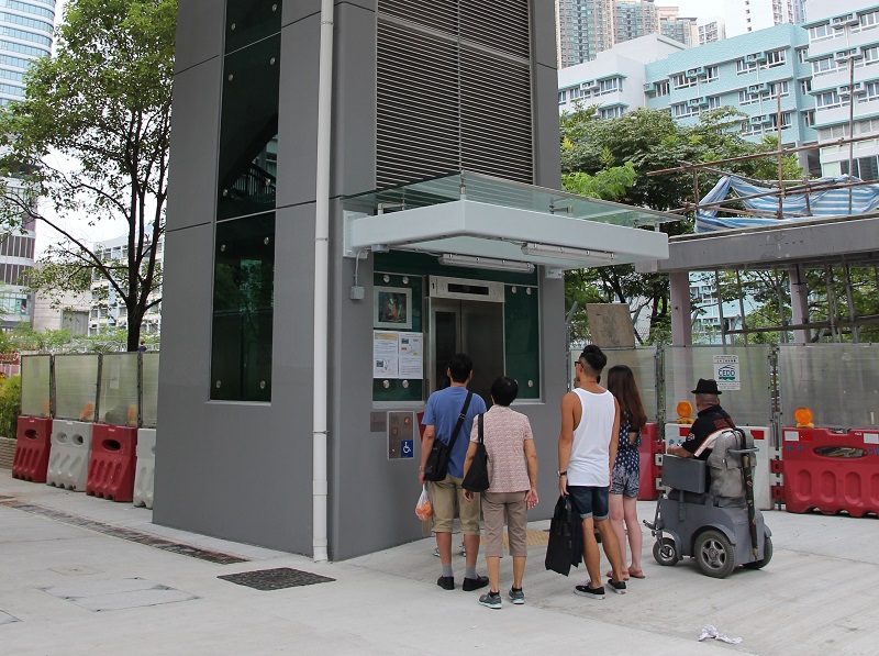 Footbridge across Tong Ming Street near Sheung Tak Shopping Centre at Sai Kung District (Structure No. NF336)