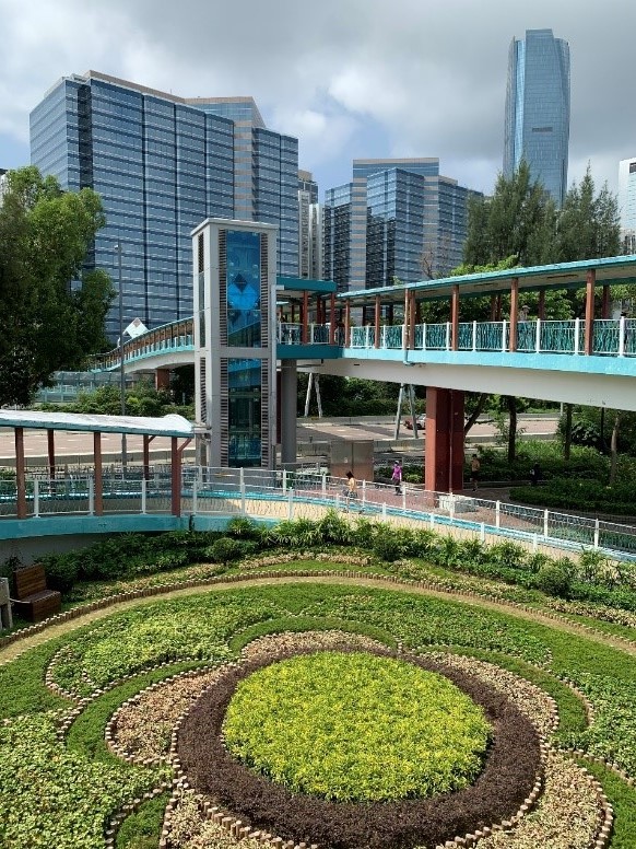 Footbridge across Island Eastern Corridor near Quarry Bay Park at Eastern District (Structure No. HF92)