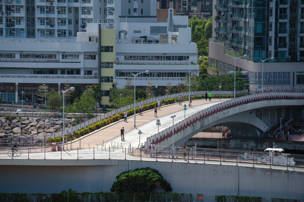 沿行人道／單車徑設置的路燈